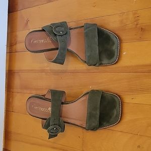 Women's sandals